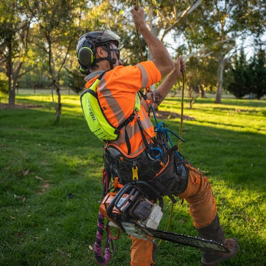 Reecoil Audax High-Viz Hydration Harness_5