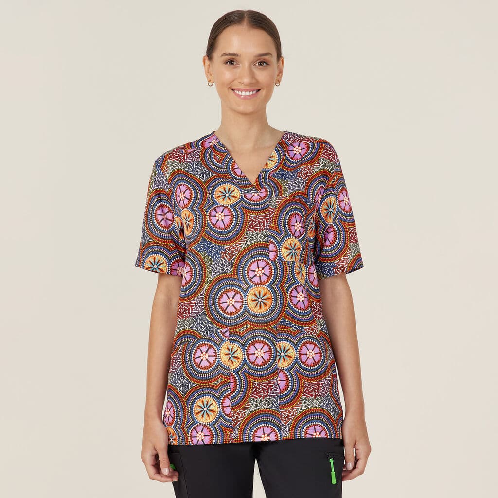 NNT Womens Polyester Print Bush Tucker Indigenous Scrub Top CATRGJ (Bush Tucker)