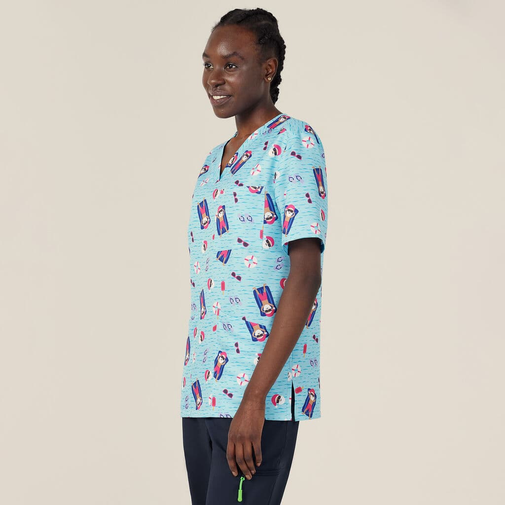 NNT Unisex Festive Santa Pool Party Scrub Top CATRGK (Aqua Santa Print)_1