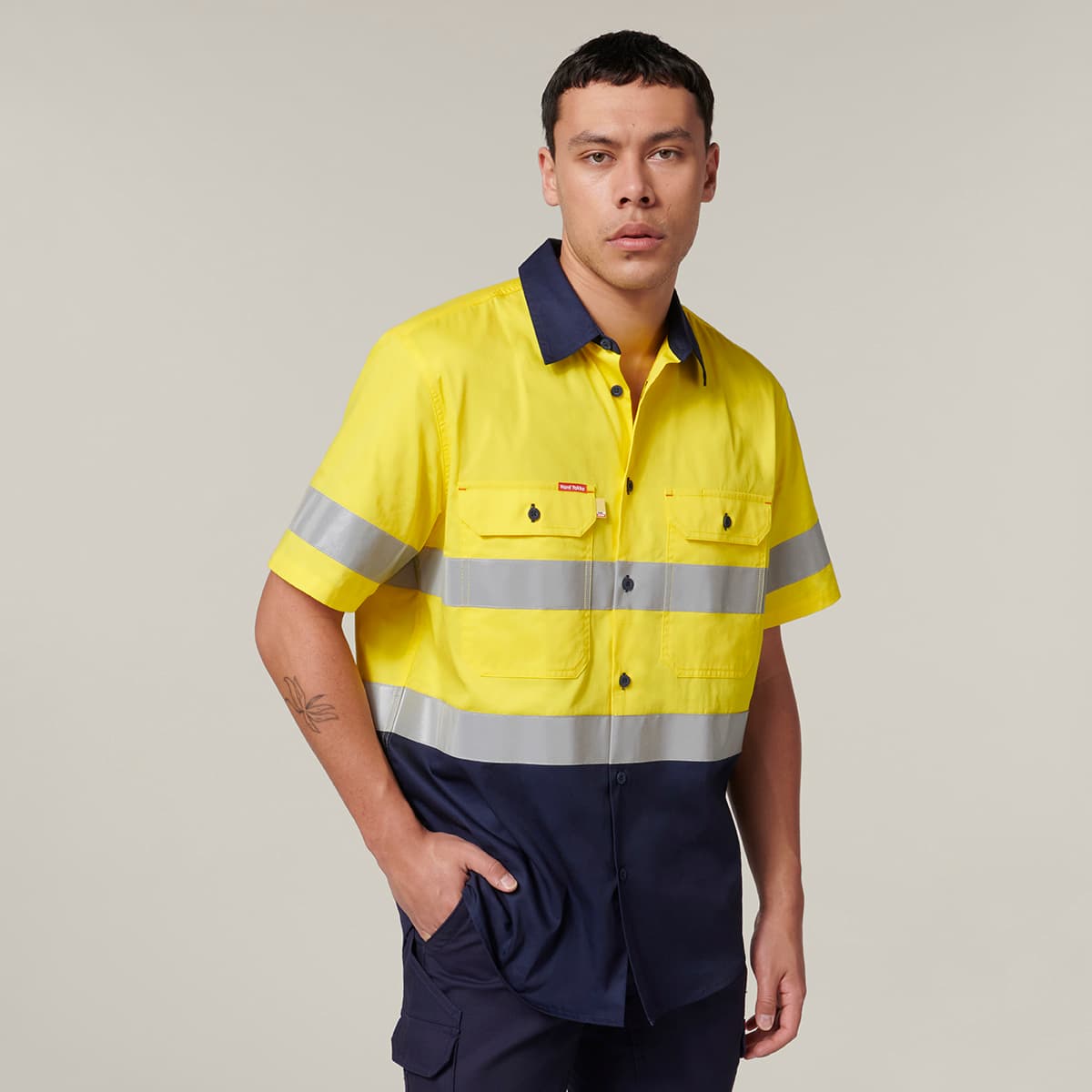 Hard Yakka Core Mens Short Sleeve Hi Vis 2 Tone Taped Vented Shirt (Yellow/Navy)_3